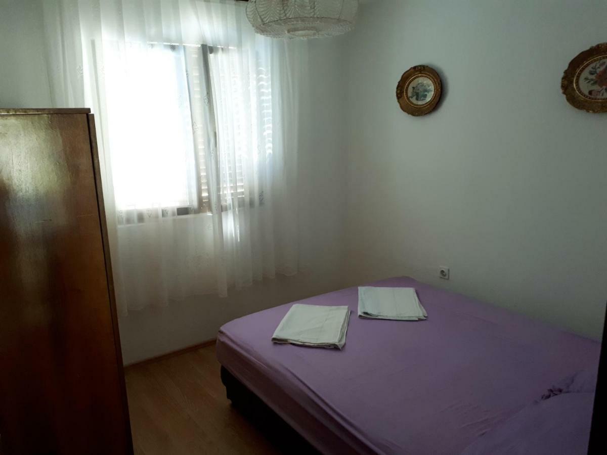 Apartman Fox Пировац Экстерьер фото