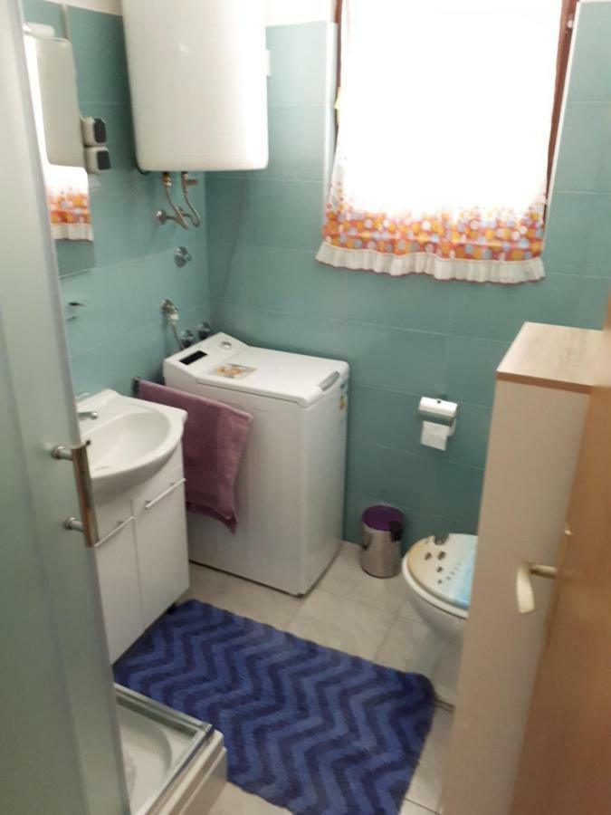 Apartman Fox Пировац Экстерьер фото